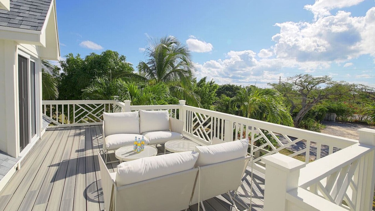 Photo of Patio Balcony in Governor's Harbour
