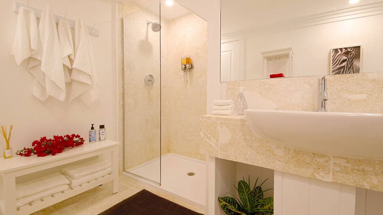 Photo of Bathroom in Governor's Harbour
