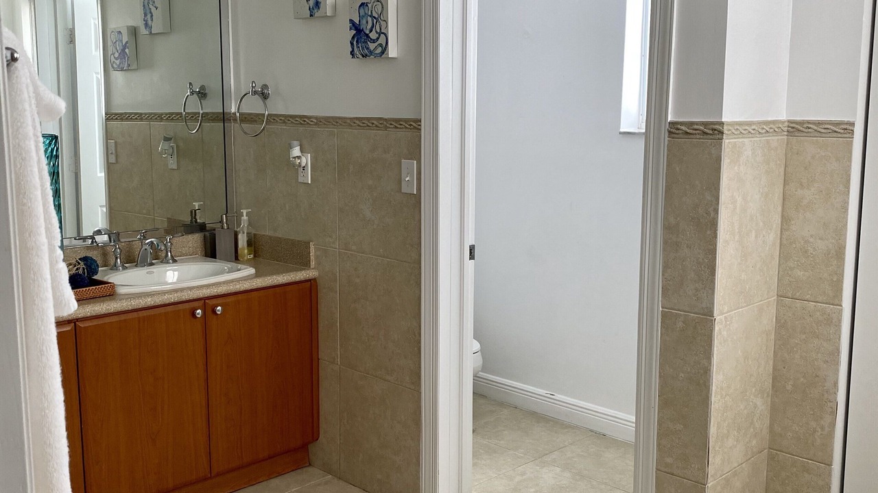 Photo of Bathroom in Alice Town