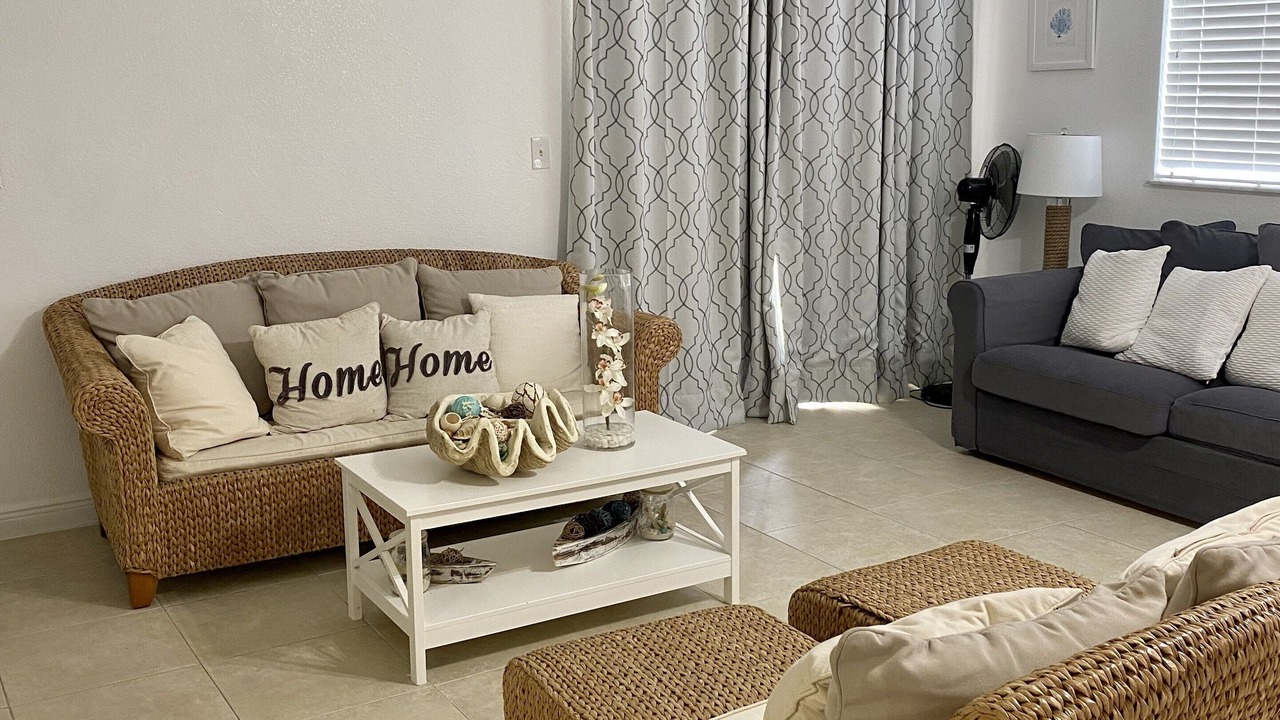 Photo of Livingroom in Alice Town