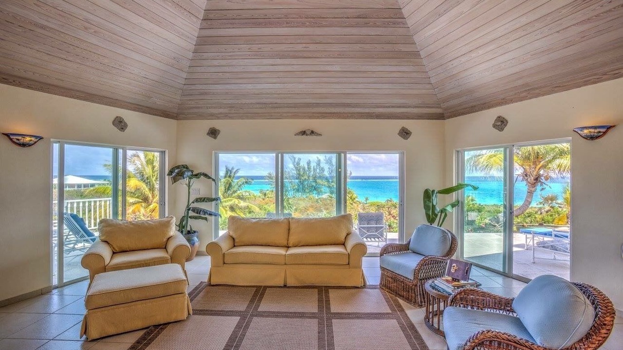 Photo of Bedroom in Governor's Harbour