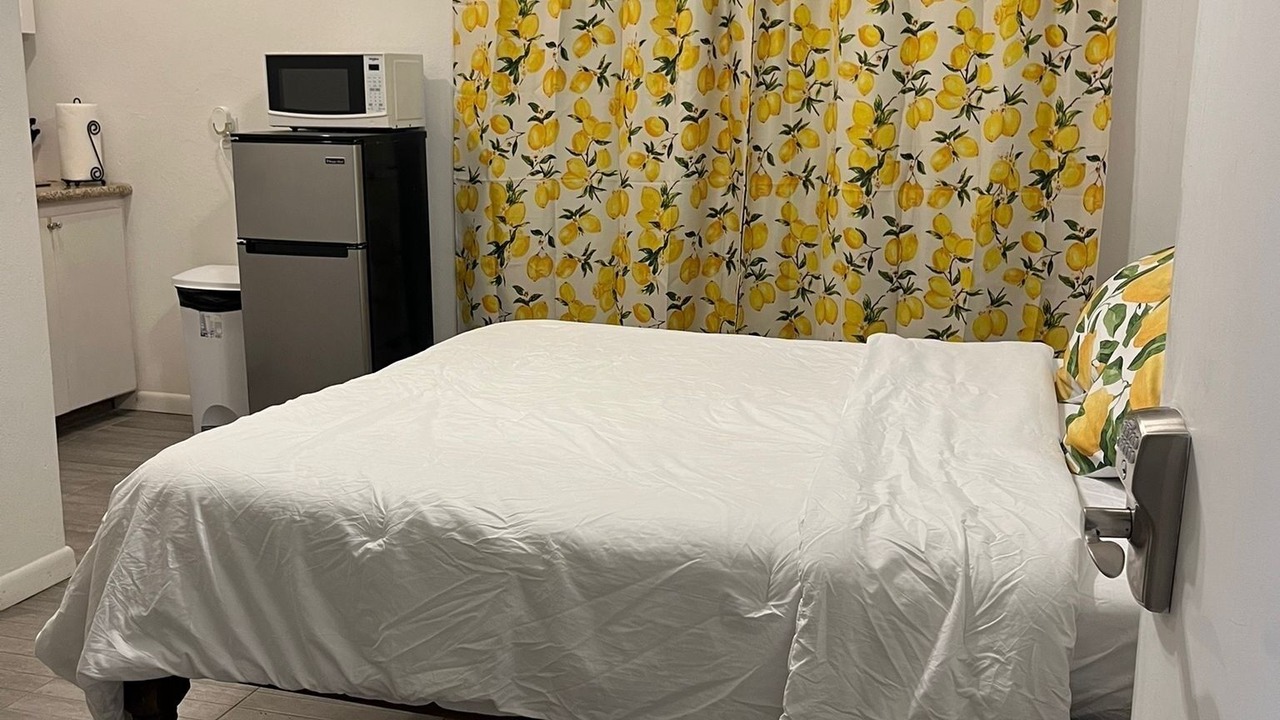 Photo of Bedroom in Nassau