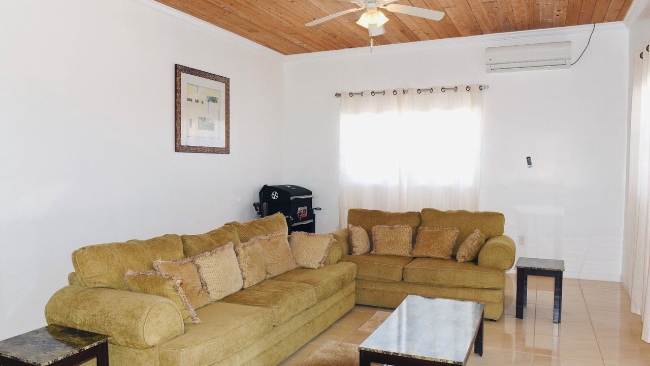 Photo of Livingroom in Old Bight