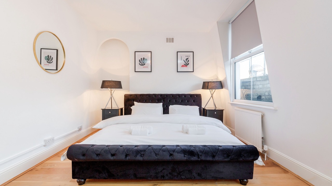 Photo of Bedroom in Fitzrovia