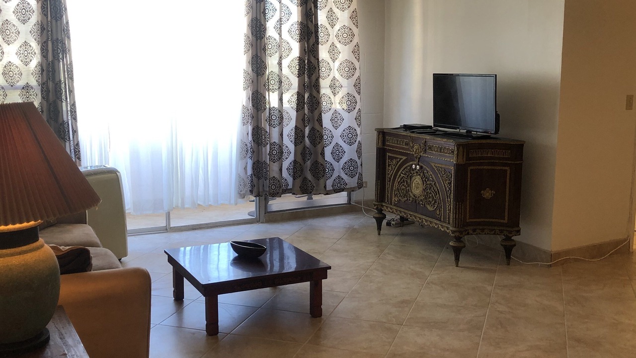 Photo of Livingroom in Waikiki