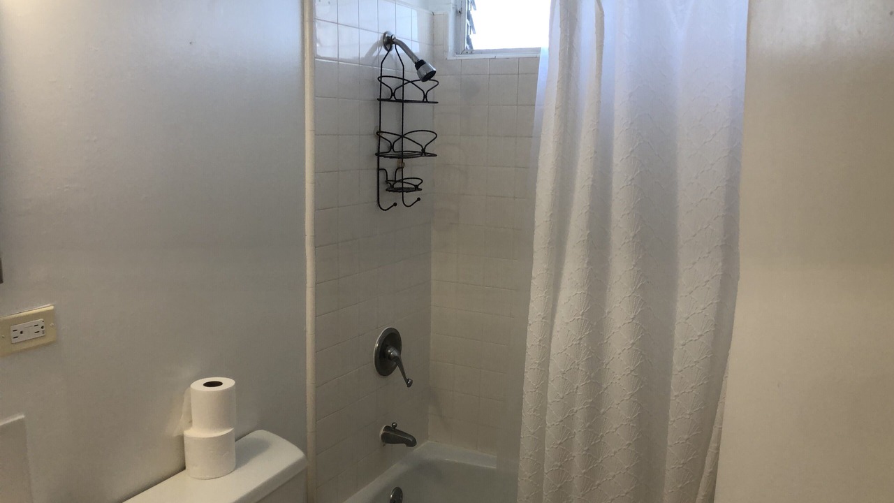 Photo of Bathroom in Waikiki