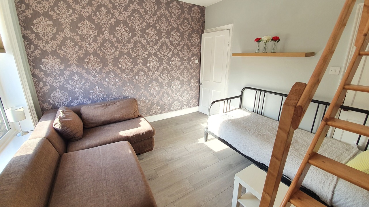 Photo of Livingroom in Luton
