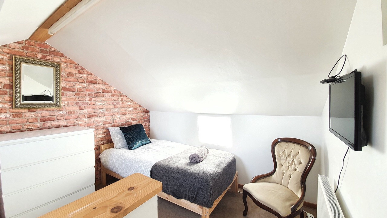 Photo of Bedroom in Luton