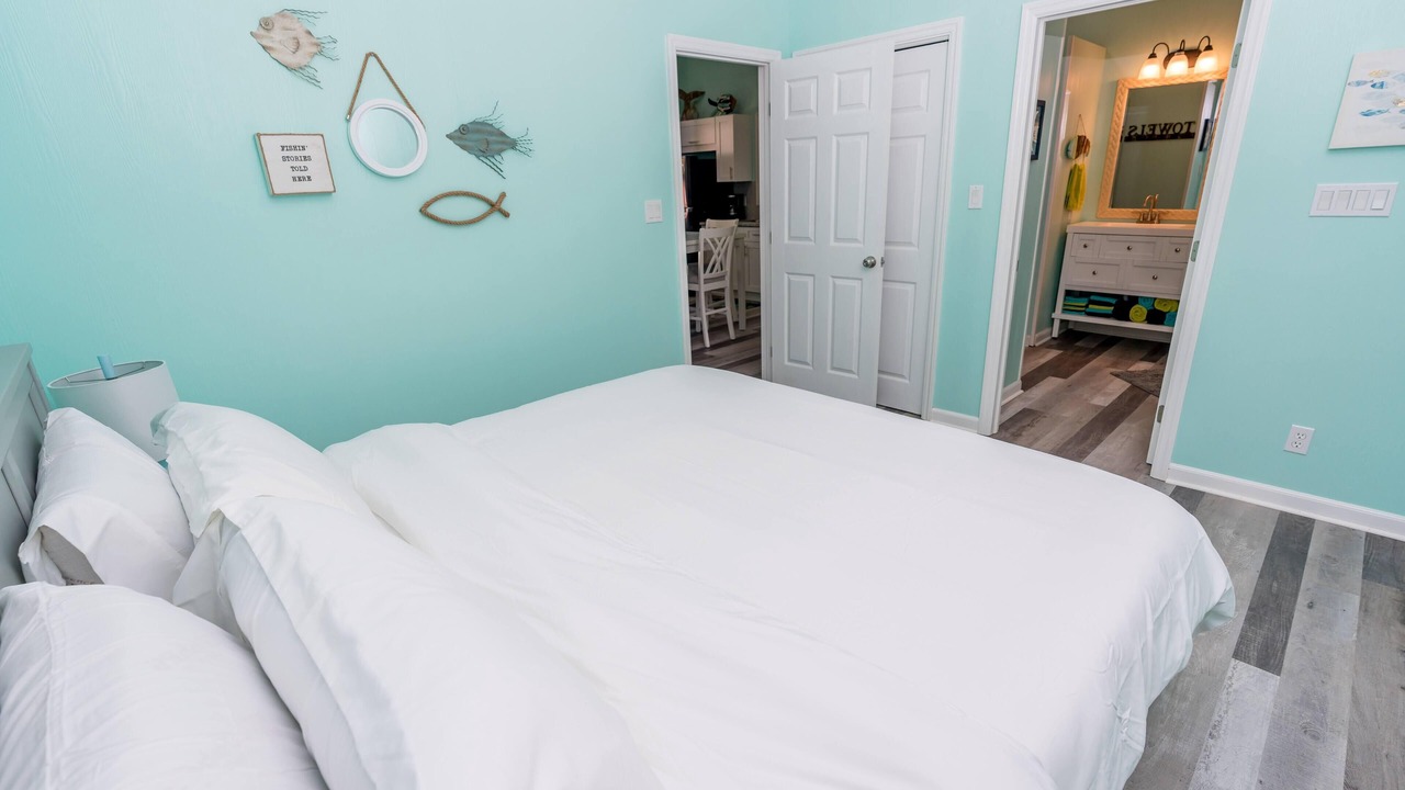 Photo of Bedroom in Spanish Wells