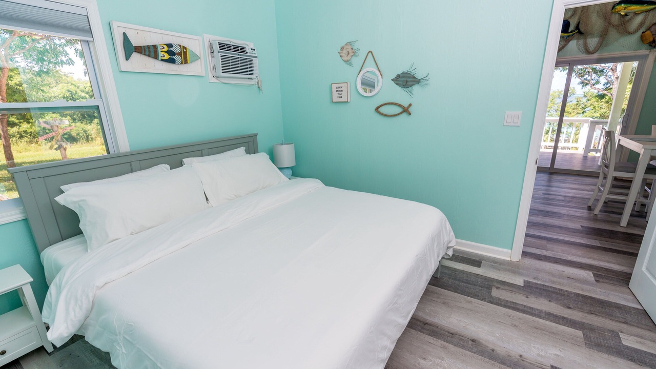 Photo of Bedroom in Spanish Wells