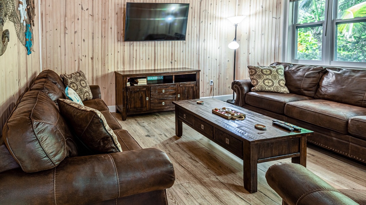 Photo of Livingroom in Spanish Wells
