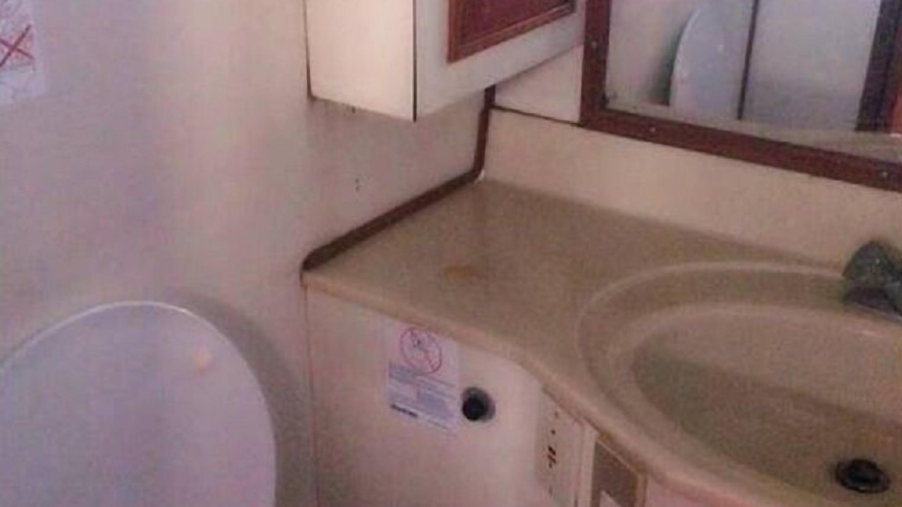 Photo of Bathroom in Staniel Cay