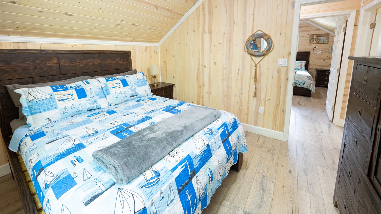 Photo of Bedroom in Spanish Wells