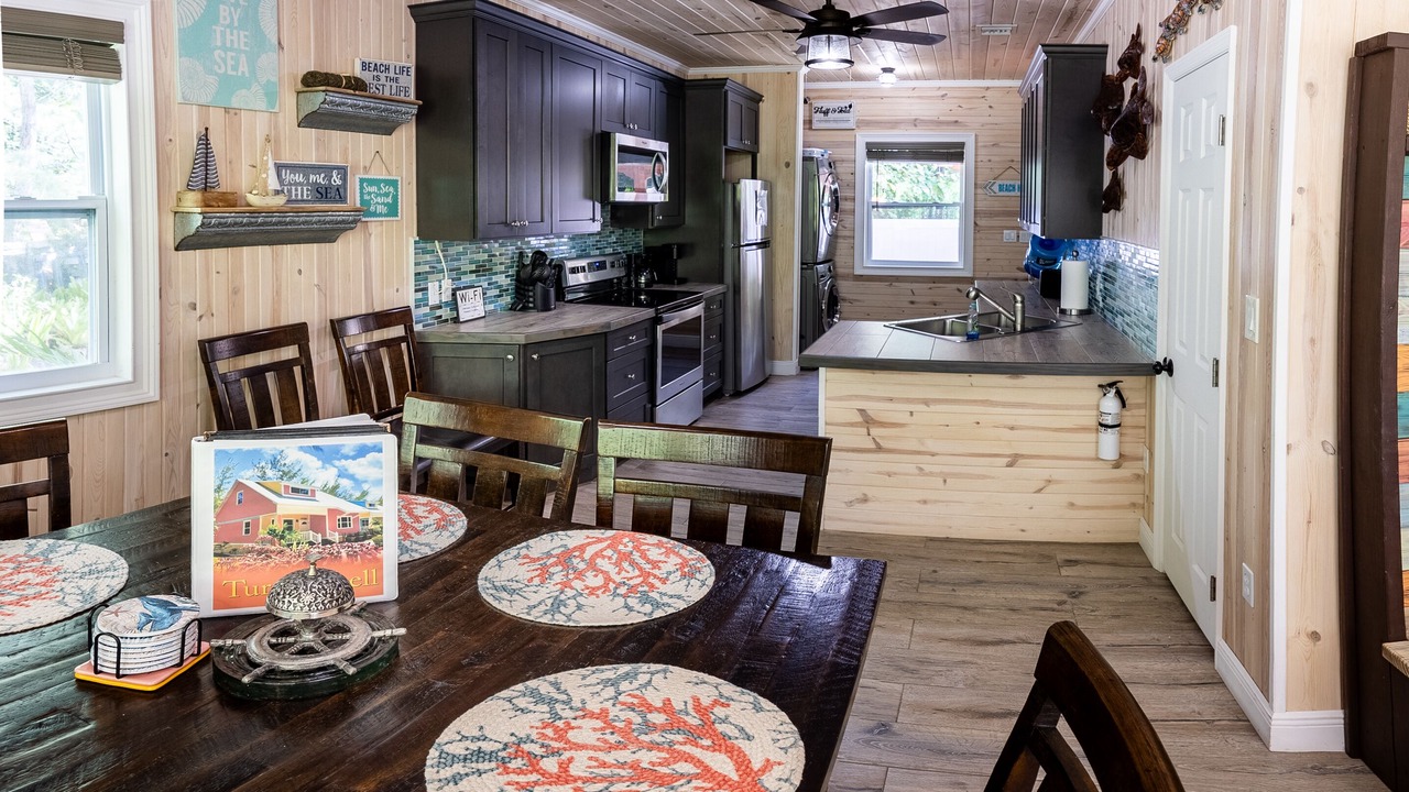 Photo of Kitchen in Spanish Wells