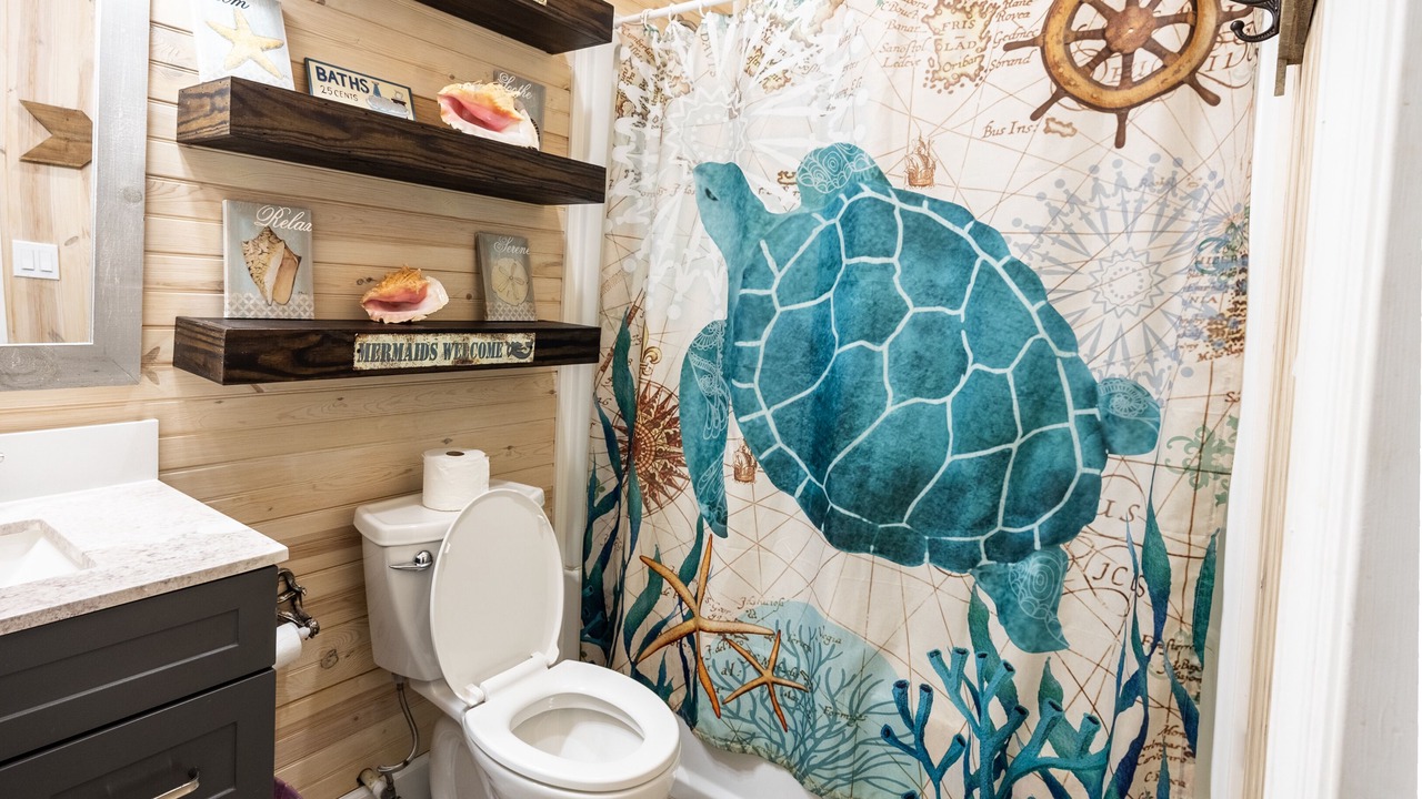 Photo of Bathroom in Spanish Wells