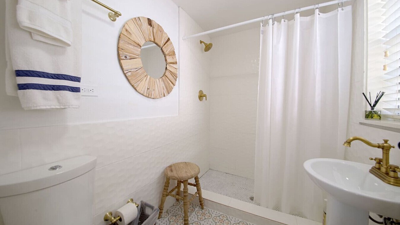 Photo of Bathroom in Governor's Harbour
