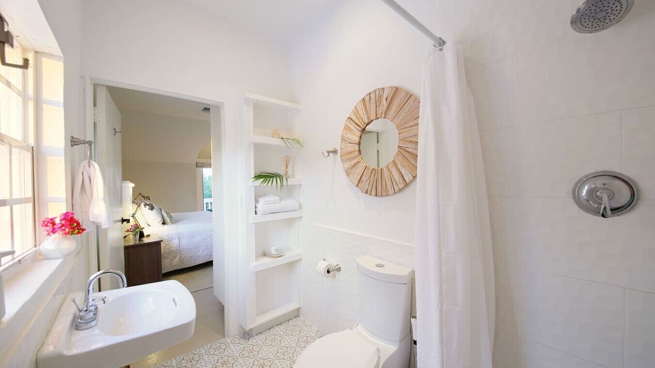 Photo of Bathroom in Governor's Harbour