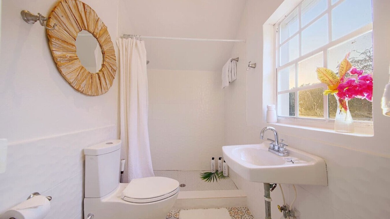 Photo of Bathroom in Governor's Harbour