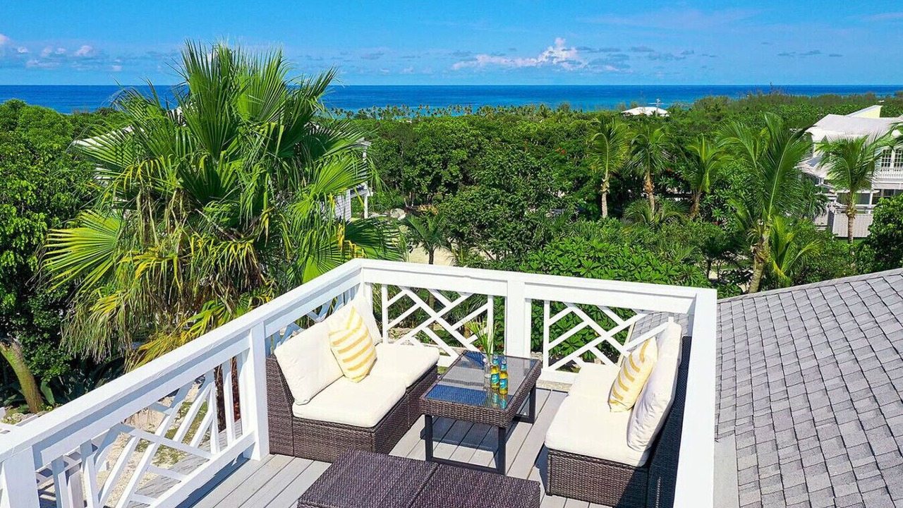 Photo of Patio Balcony in Governor's Harbour
