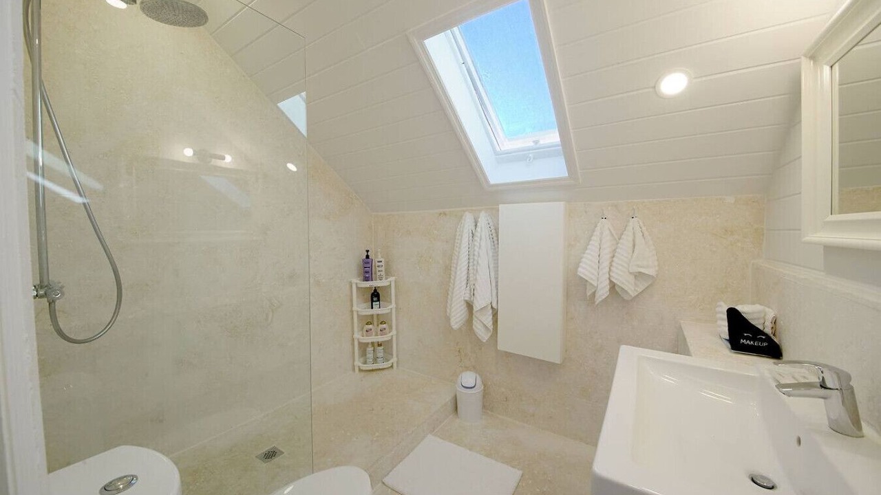 Photo of Bathroom in Governor's Harbour