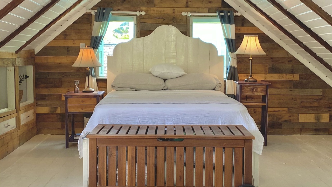Photo of Bedroom in Dunmore Town