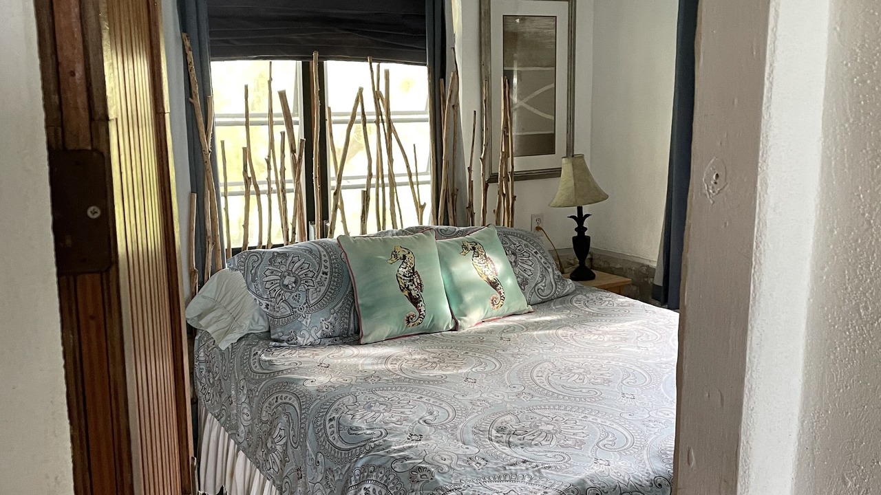 Photo of Bedroom in Pigeon Cay