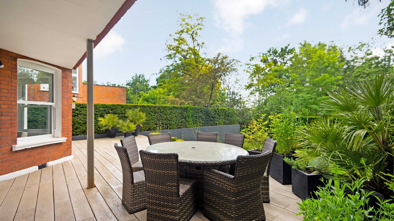 Photo of Outdoor in Frognal and Fitzjohns