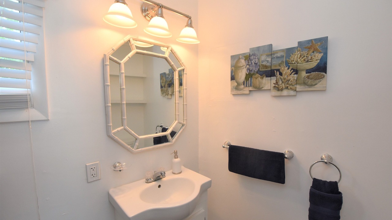 Photo of Bathroom in Triana Shores
