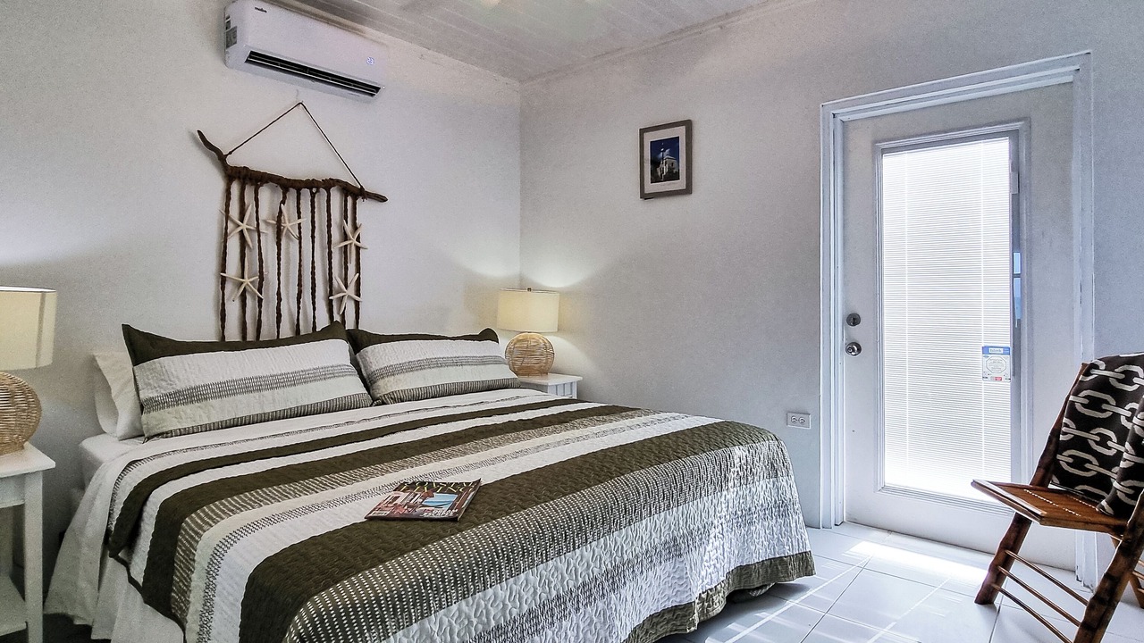 Photo of Bedroom in Spanish Wells
