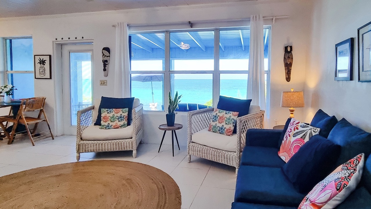 Photo of Livingroom in Spanish Wells