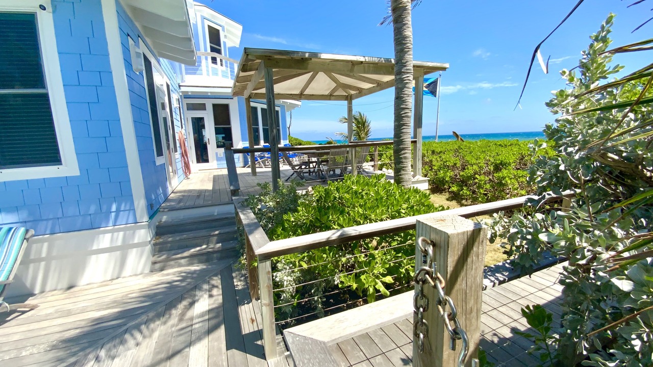 Photo of Patio Balcony in Hope Town