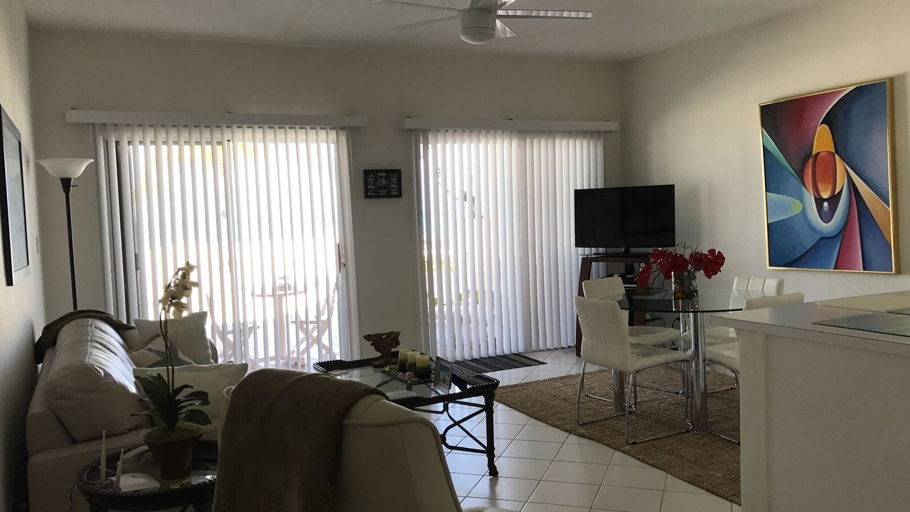 Photo of Livingroom in South Bimini
