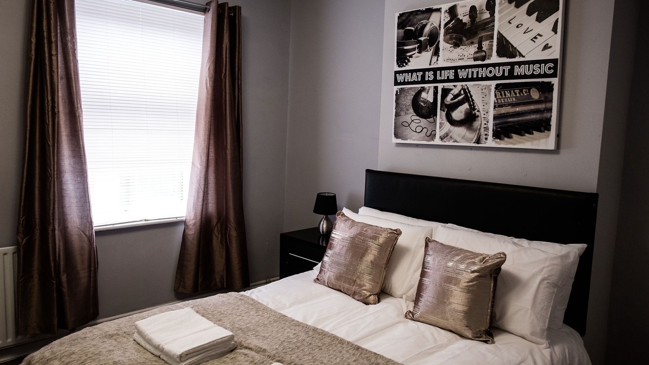 Photo of Bedroom in Burslem