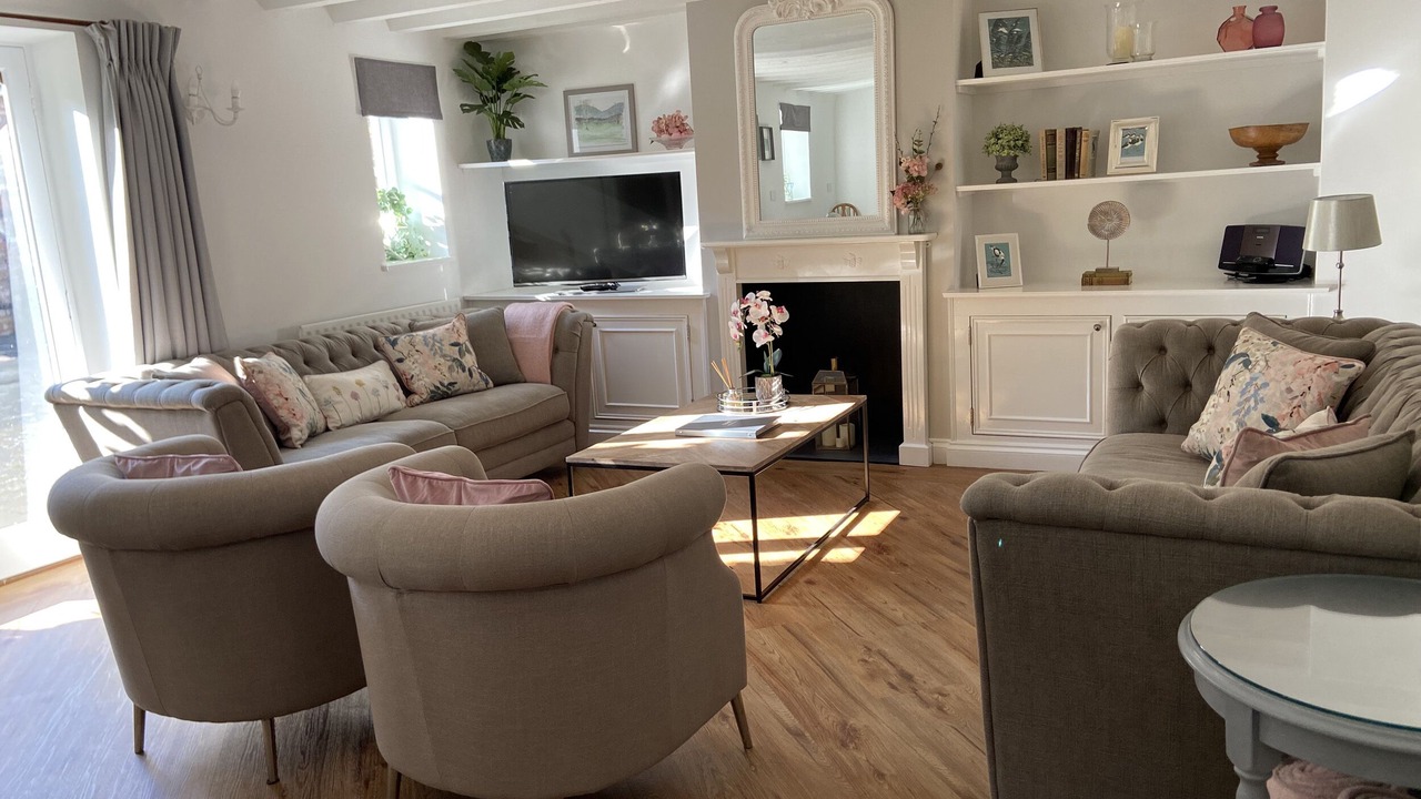 Photo of Livingroom in Bedford