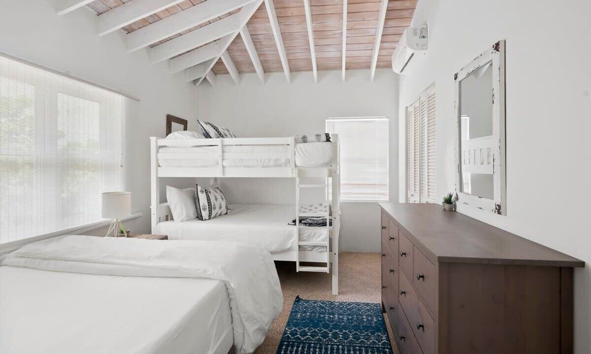 Photo of Bedroom in Great Exuma