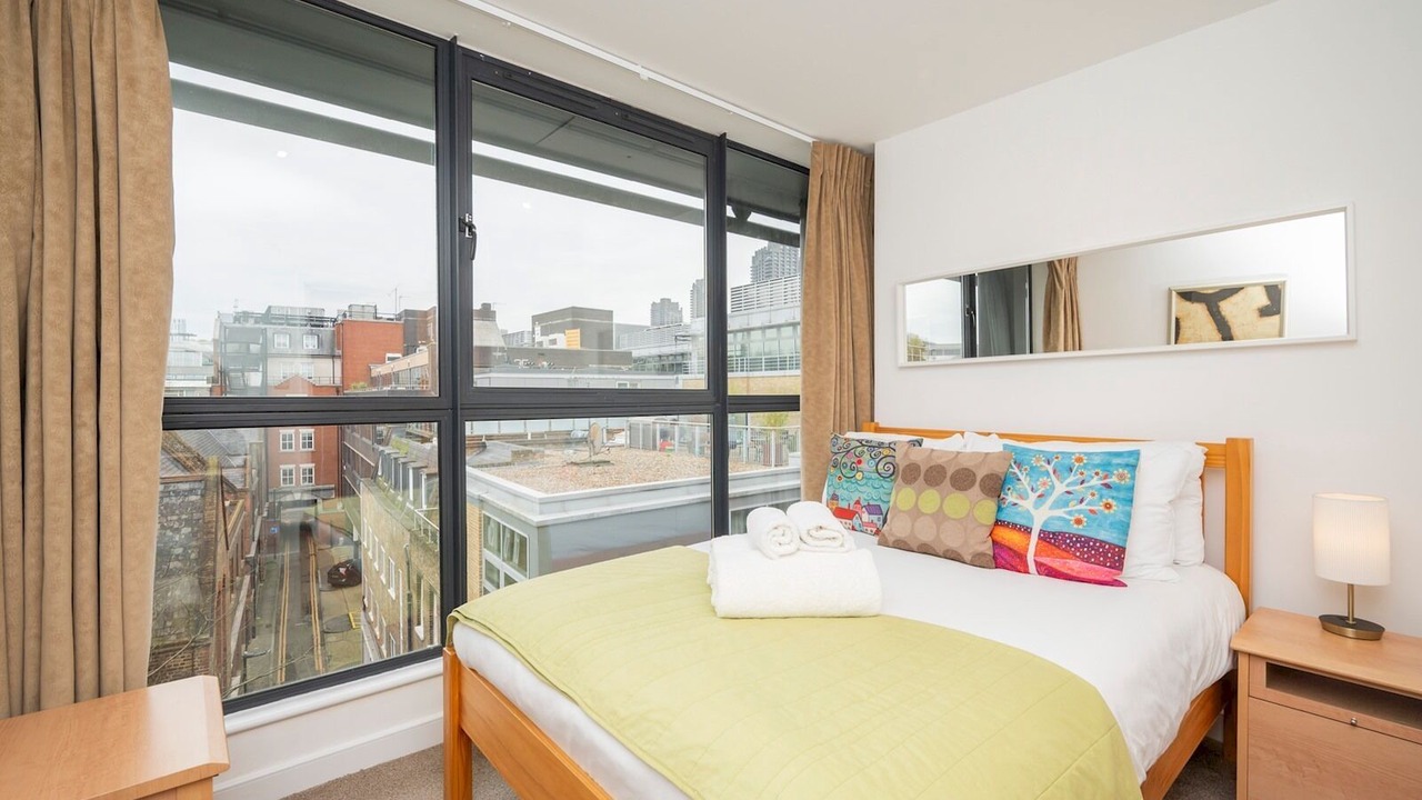 Photo of Bedroom in Farringdon