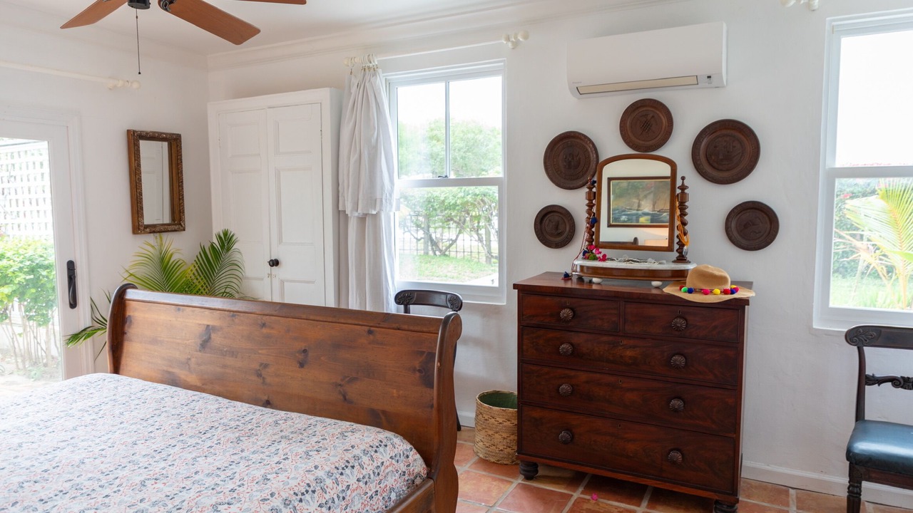 Photo of Bedroom in Dunmore Town