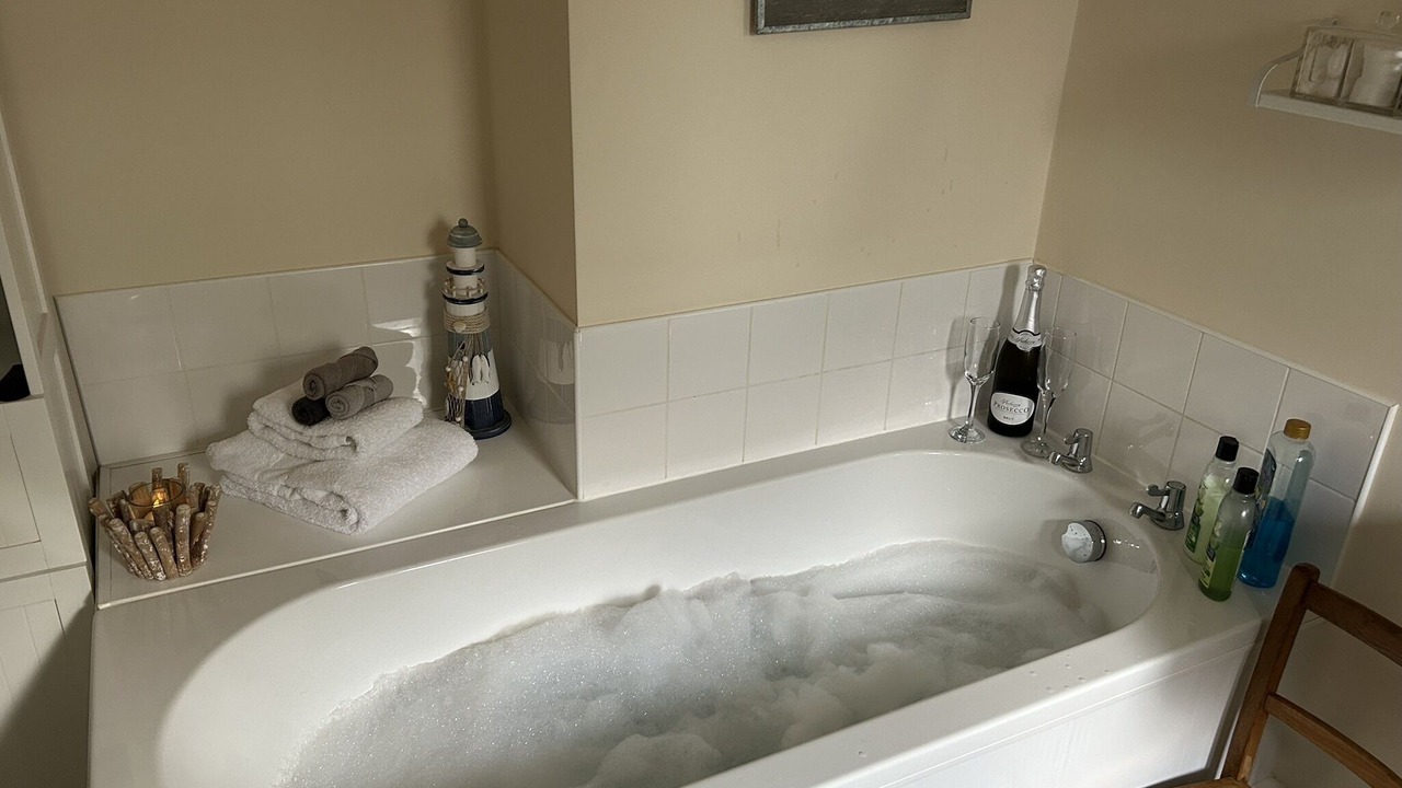 Photo of Bathroom in Bont Newydd