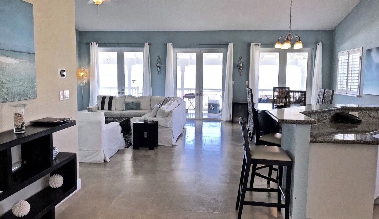 Photo of Livingroom in Alice Town