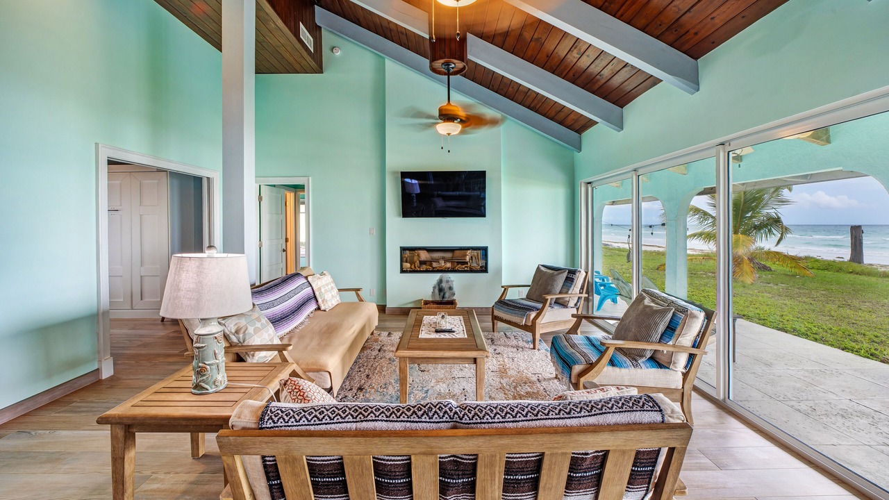 Photo of Livingroom in Pelican Point