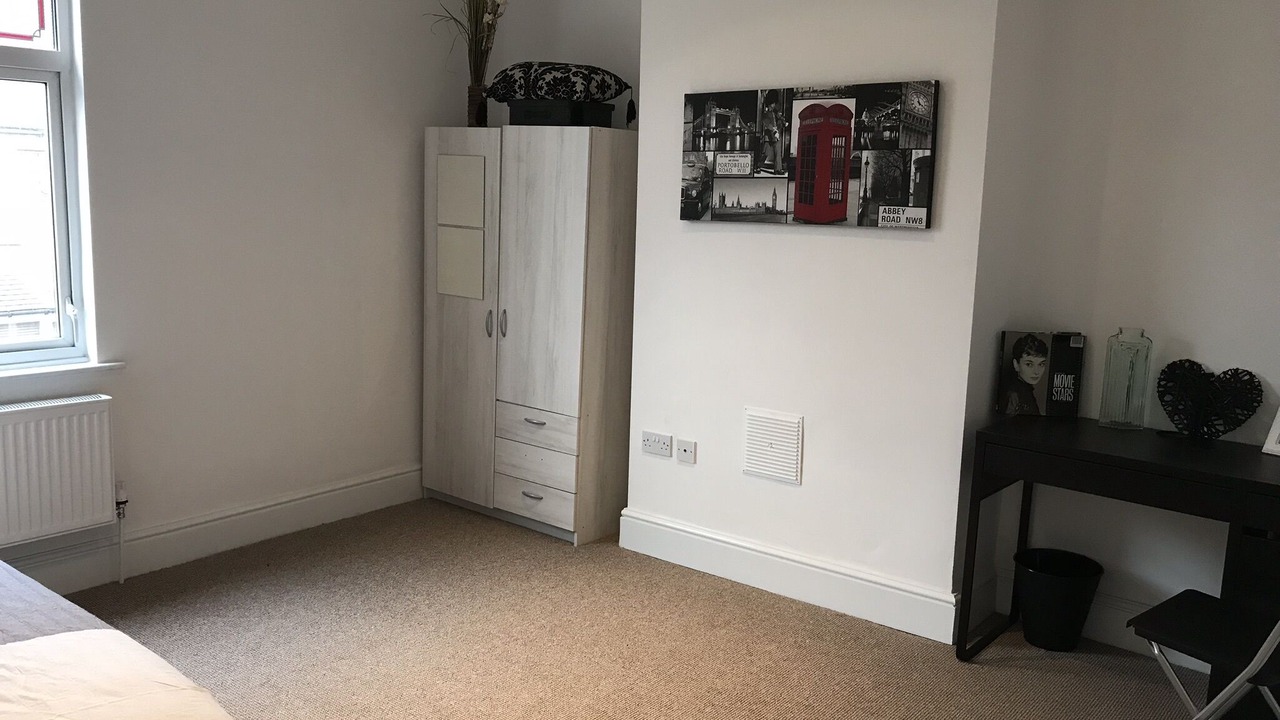 Photo of Bedroom in Newcastle-Under-Lyme