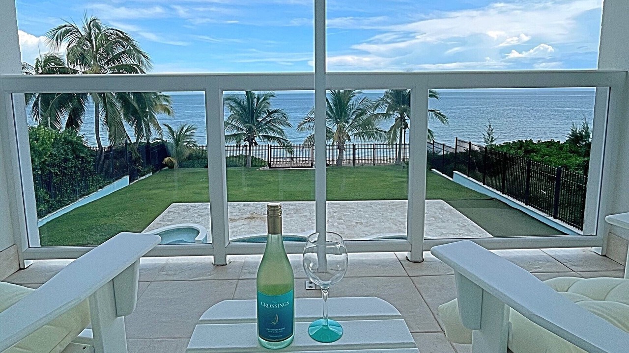 Photo of Patio Balcony in Coral Harbour