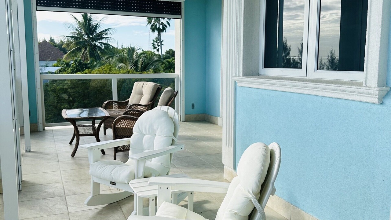 Photo of Patio Balcony in Coral Harbour