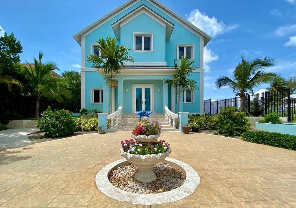 Photo of Outdoor in Coral Harbour