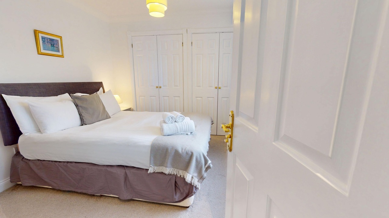 Photo of Bedroom in Oxford City Centre