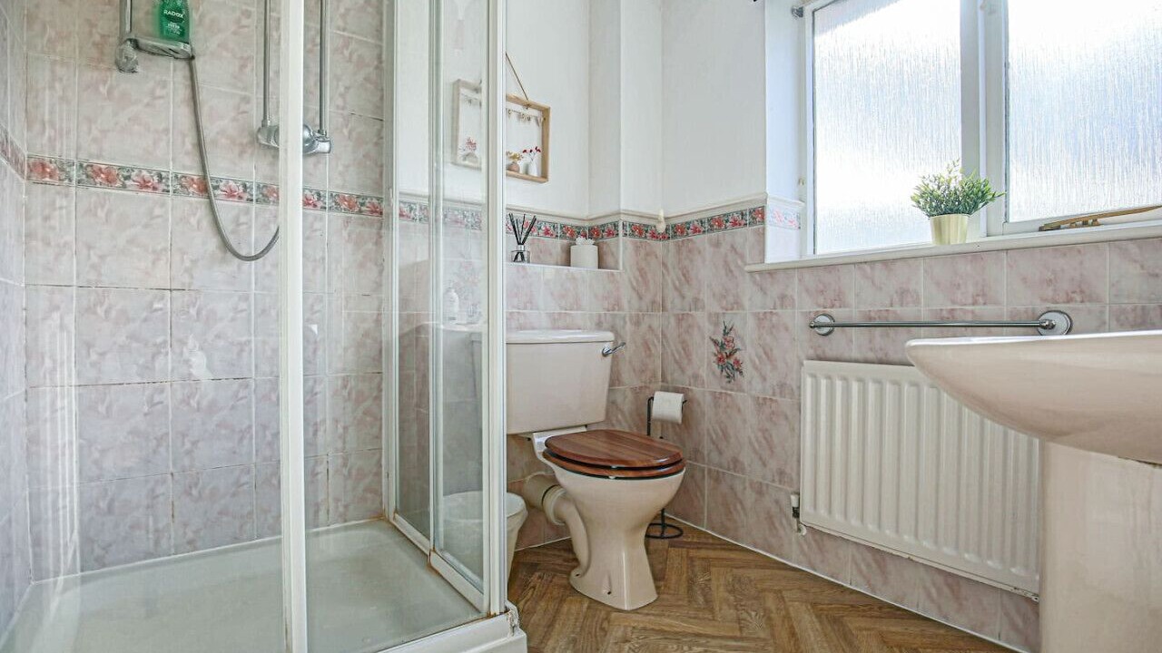 Photo of Bathroom in Knowle Sands