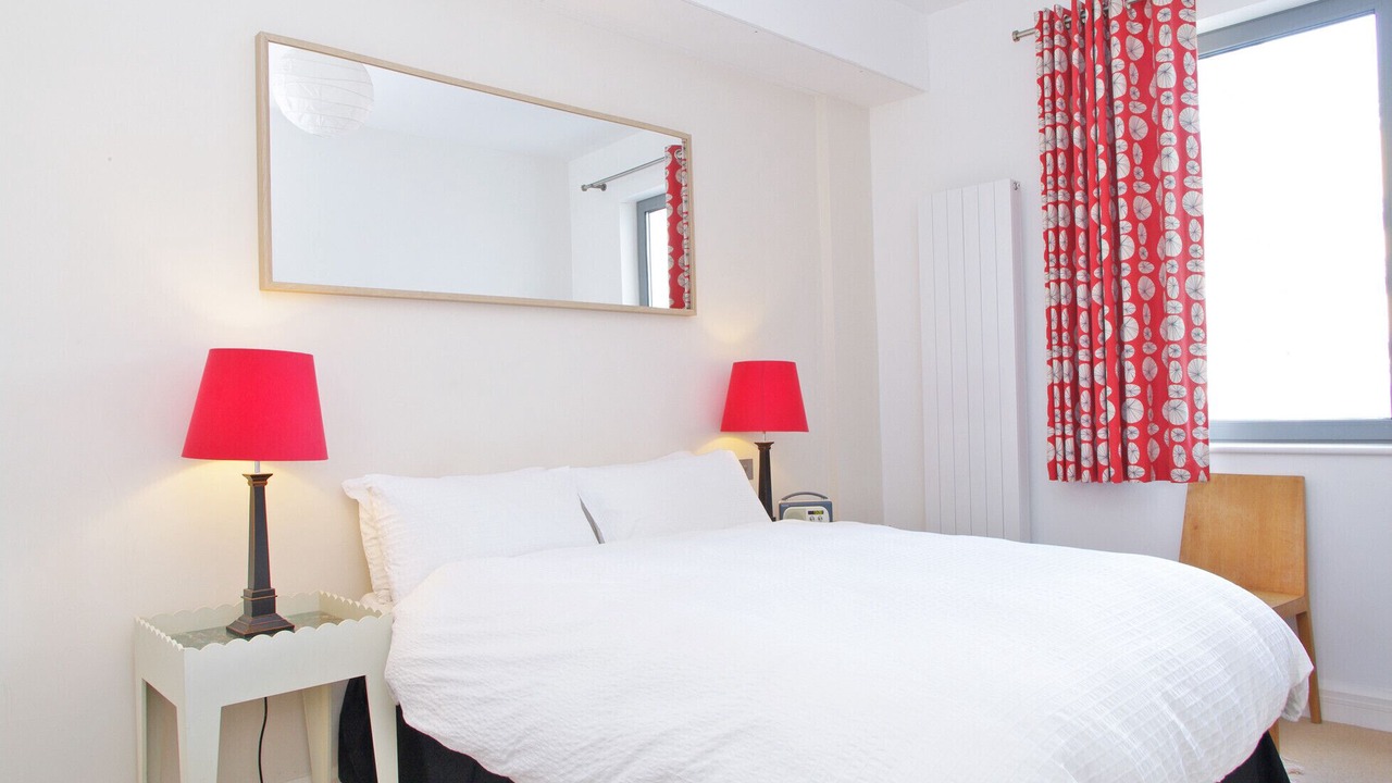 Photo of Bedroom in Farringdon