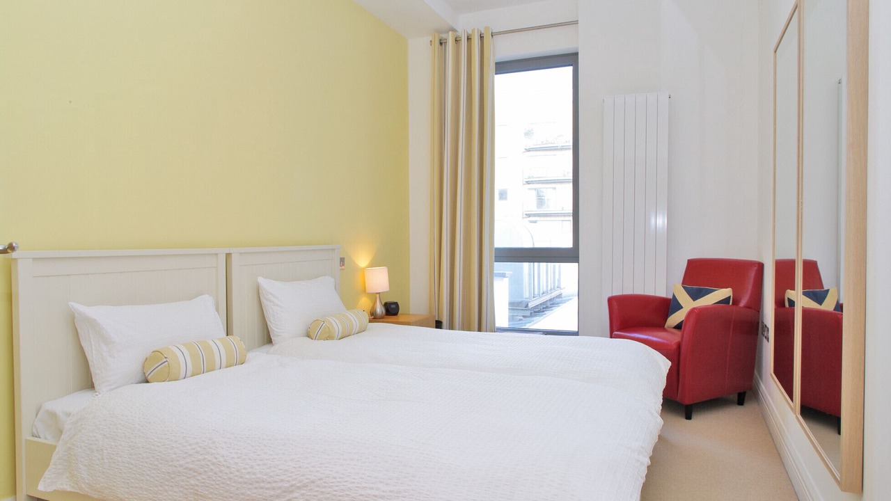 Photo of Bedroom in Farringdon