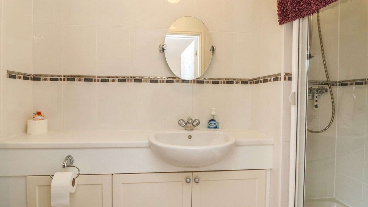 Photo of Bathroom in Westleigh