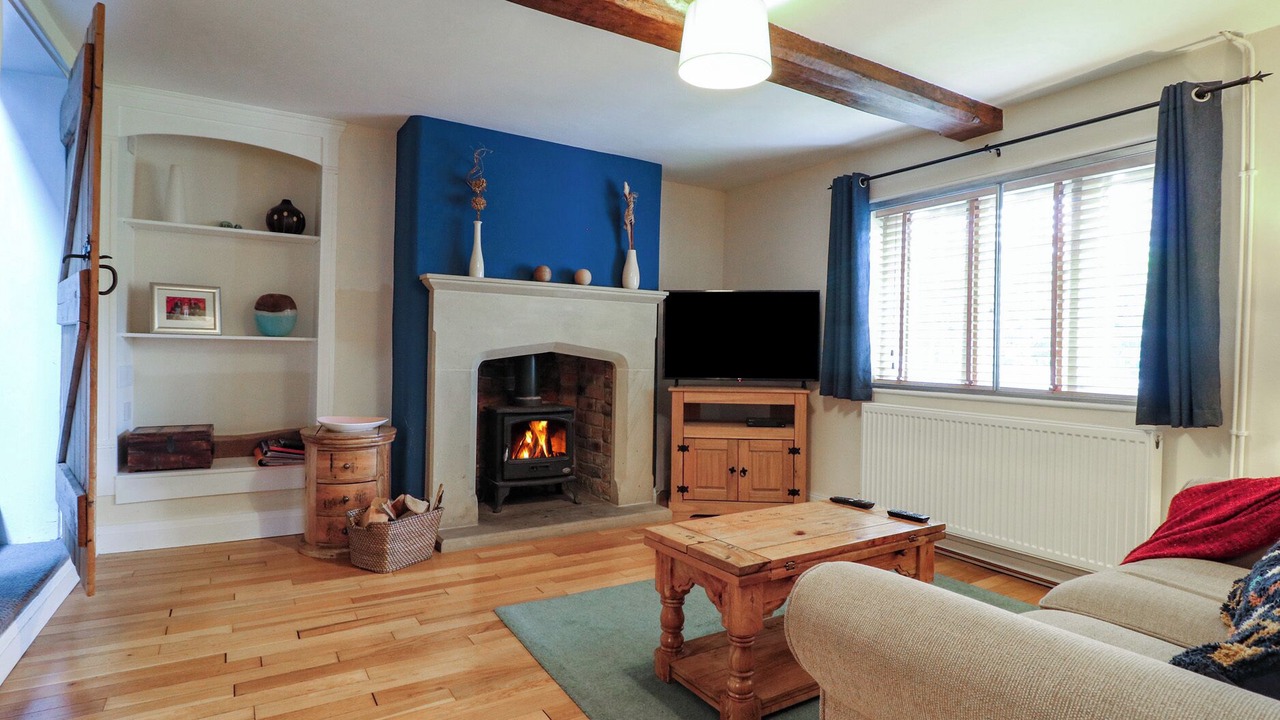 Photo of Livingroom in Alton